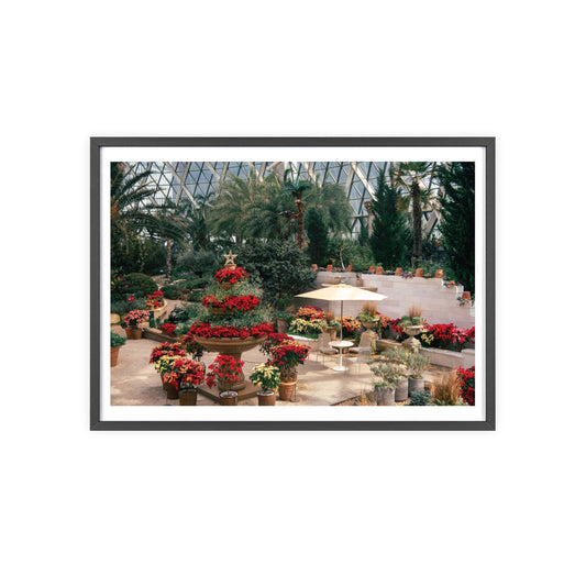 ROMANTIC GARDEN (wooden frame)